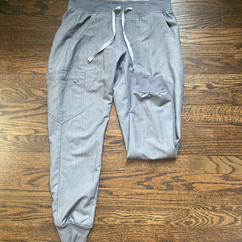 FIGS Gray Jogger Scrub pants